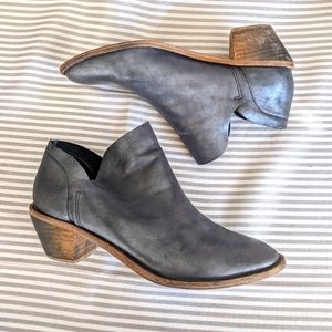 Kelsi Dagger Chrome Booties 6.5